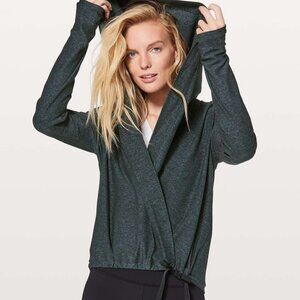 Lululemon Ready to Rulu Wrap w/ Hood Heathered Nocturnal Teal/Black Yoga Size 8